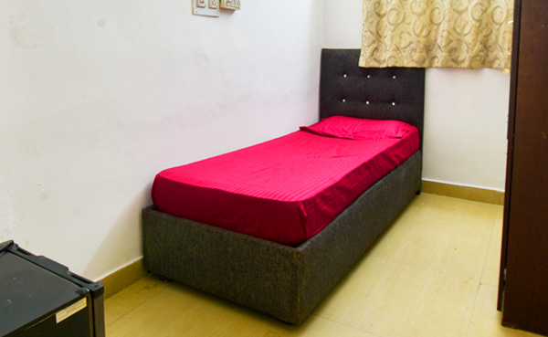 Designer Bed in paying guest near me for female and male